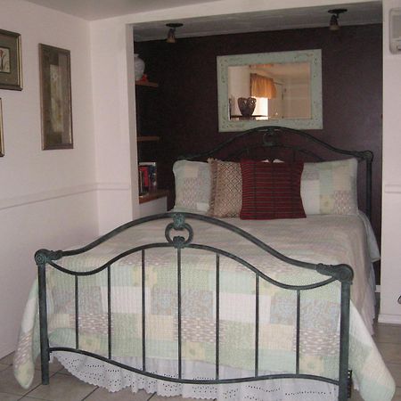 Mon Ami Bed And Breakfast Tucson Eksteriør billede